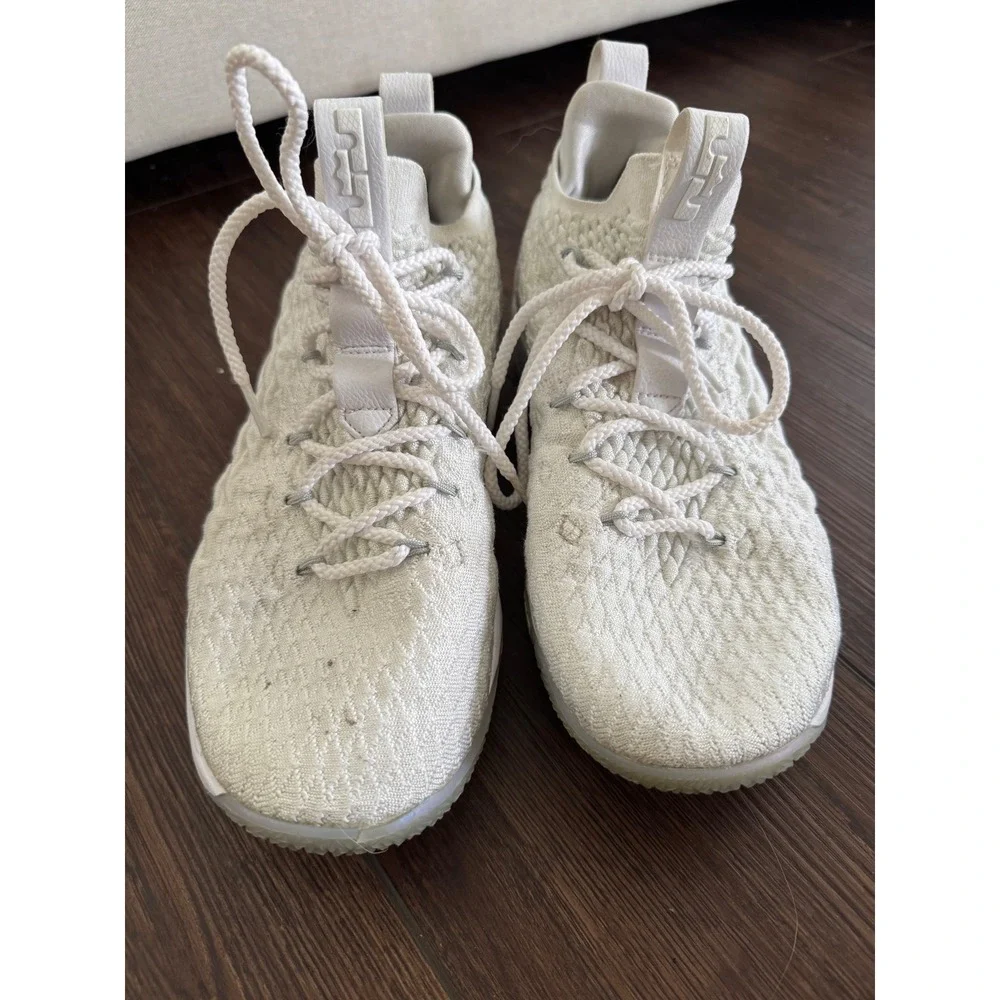 Nike LeBron‎ 15 Low Triple White Men's 9 Basketball Shoes